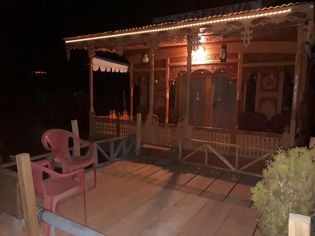 Heritage Geneva House Boat Srinagar  Exterior photo