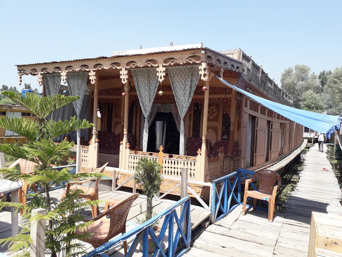 Heritage Geneva House Boat Srinagar  Exterior photo